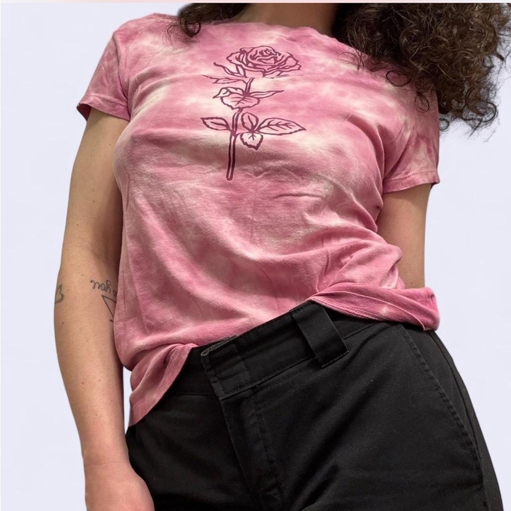 Aeropostale Pink Tie-Dye Rose Graphic T-Shirt